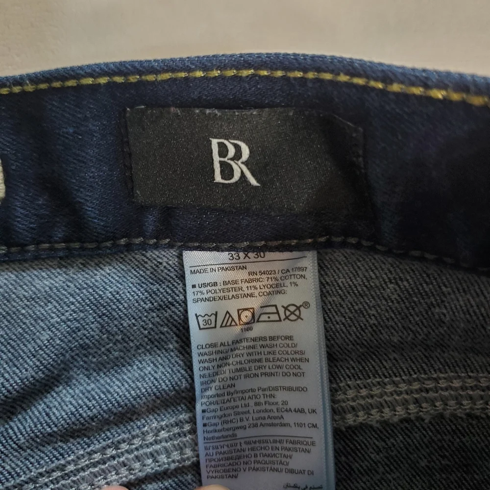 Banana Republic these banana